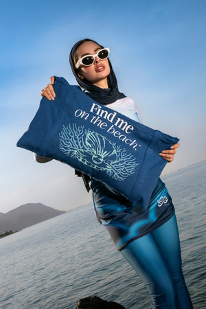 Find me on the beach bag